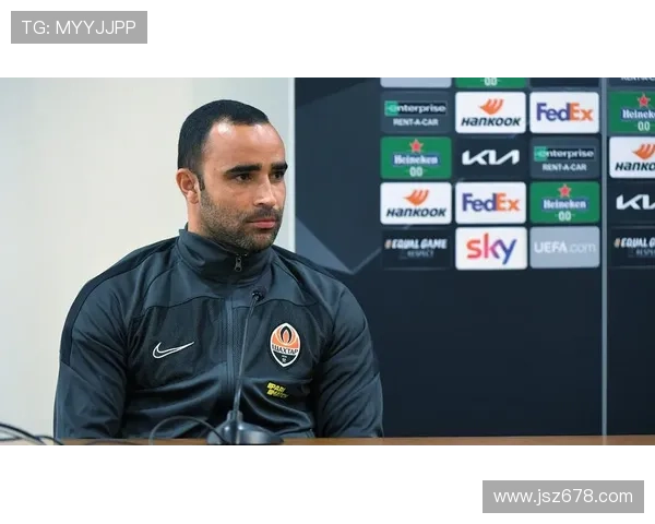 达韦尔萨迎伊斯梅利重返后防